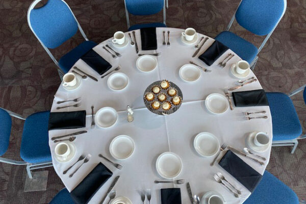 corporate-wedding-reception-venue-with-indoor-table-seating-in-peoria-arizona